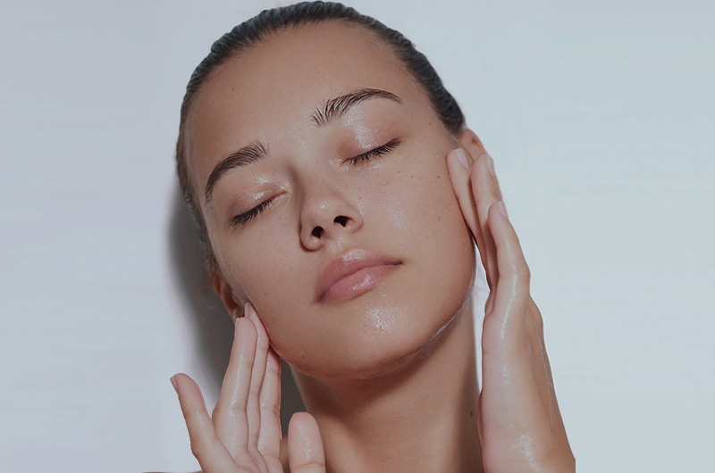 健康的なツヤ肌を作るスキンケア